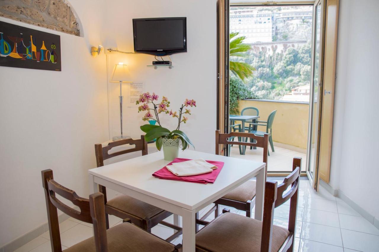 Coltur Suites Sorrento Bagian luar foto